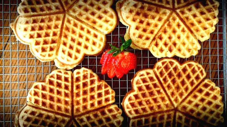 gluten-free-waffles-maple