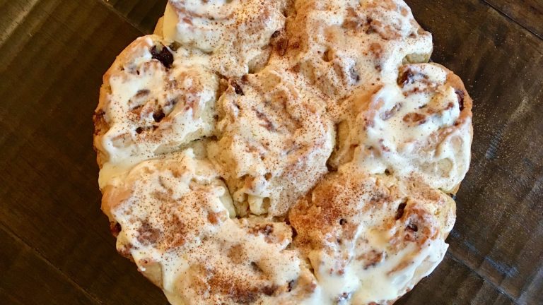 flour-farm-gluten-free-cinnamon-rolls