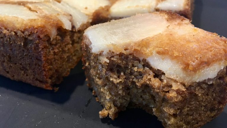 gluten-free-fruit-and-spice-holiday-fruit-bars