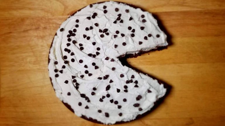 gluten-free-devil's-food-cake-with-cream-cheese-frosting