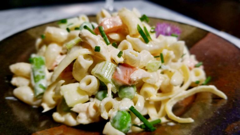 gluten-free-creamy-macaroni-salad