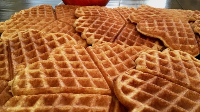 gluten-free-pumpkin-waffles